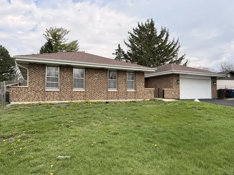 823 Bradoc Street Chicago Heights IL 60411