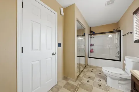93 Windflower Court Romeoville IL 60446