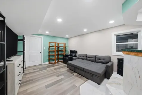 93 Windflower Court Romeoville IL 60446