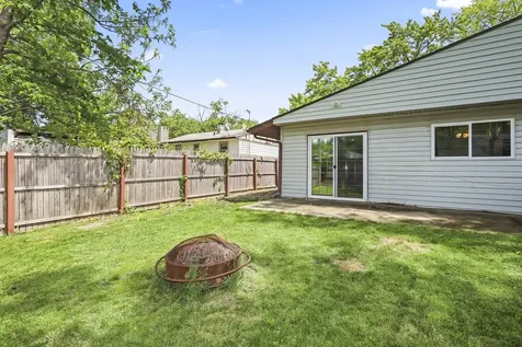 1613 Mary Ann Lane Lockport IL 60441