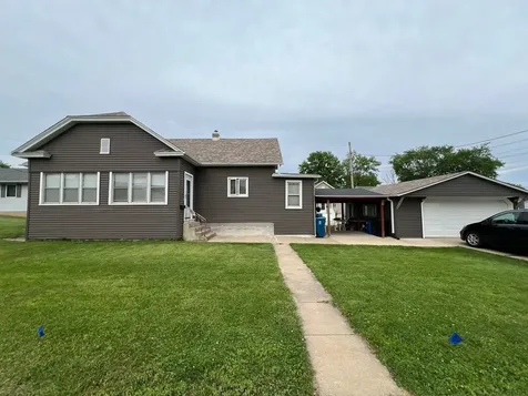 1416 Prospect Avenue Peru IL 61354
