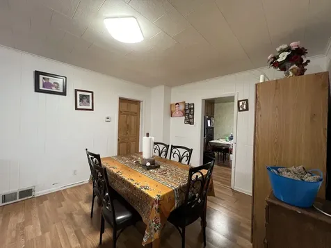 1416 Prospect Avenue Peru IL 61354