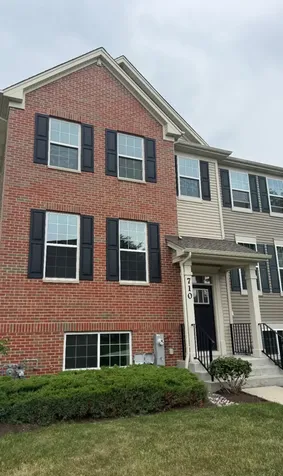 710 Springside Court Oswego IL 60543