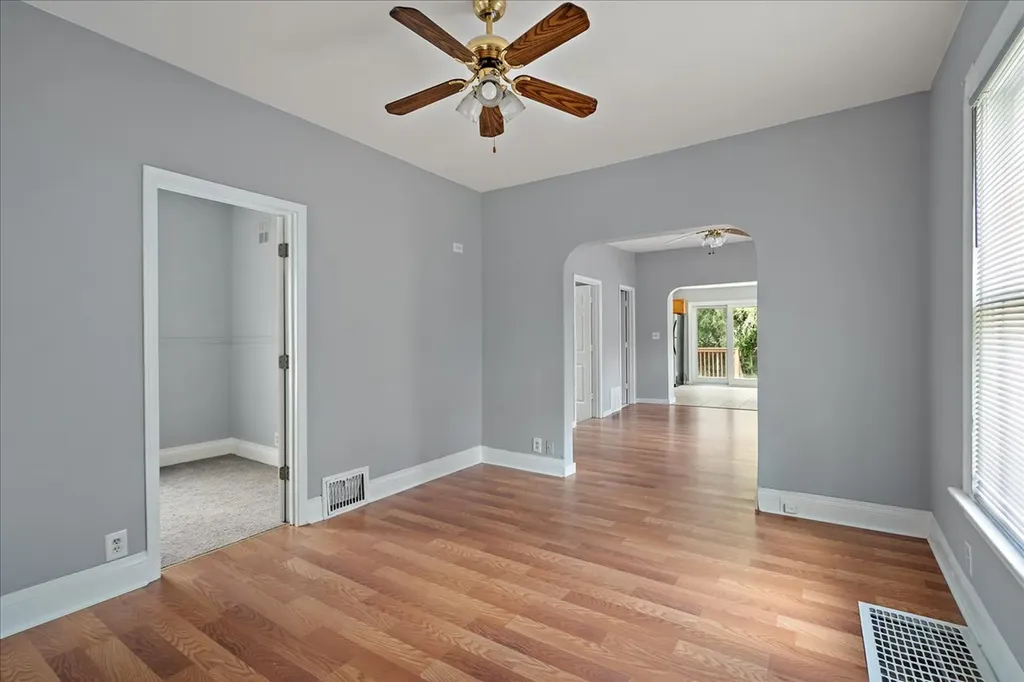 847 Bowditch Avenue Aurora IL 60506