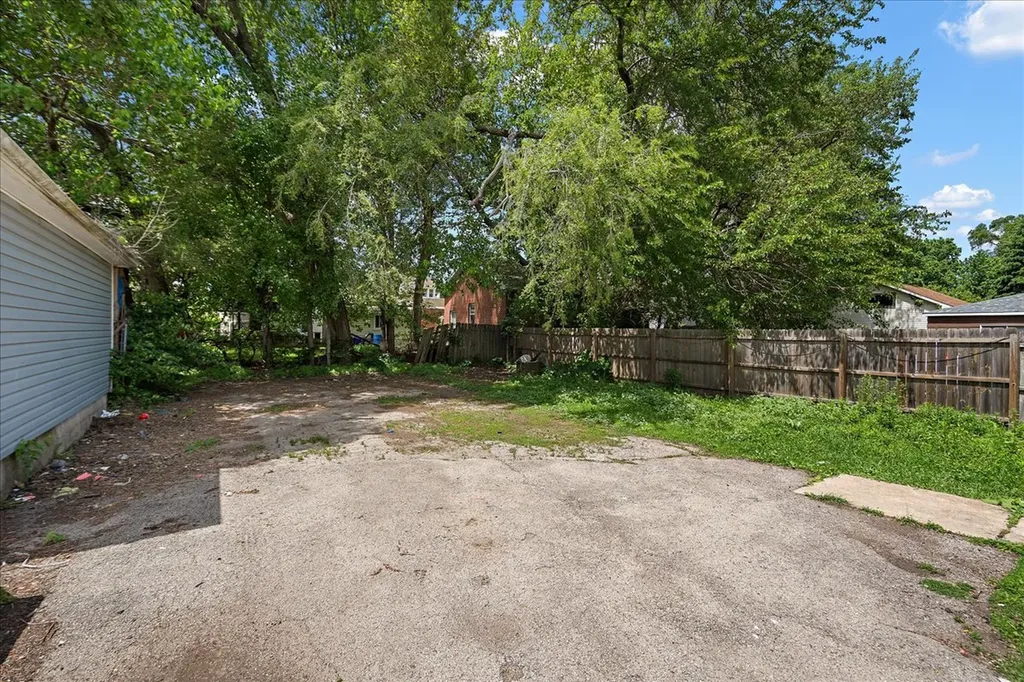 847 Bowditch Avenue Aurora IL 60506