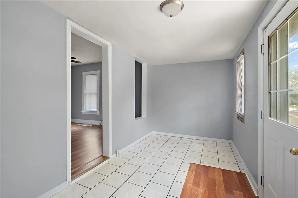 847 Bowditch Avenue Aurora IL 60506