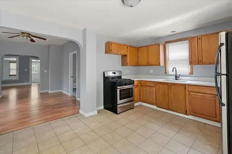 847 Bowditch Avenue Aurora IL 60506