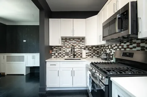 819 East 53rd Street Chicago IL 60615