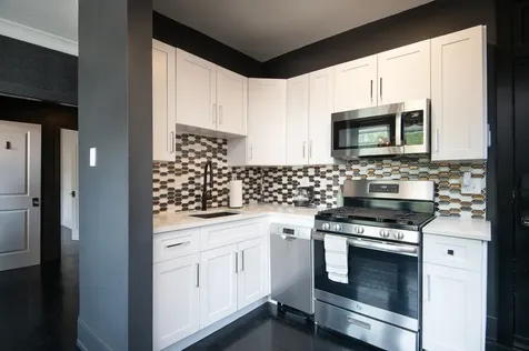 819 East 53rd Street Chicago IL 60615
