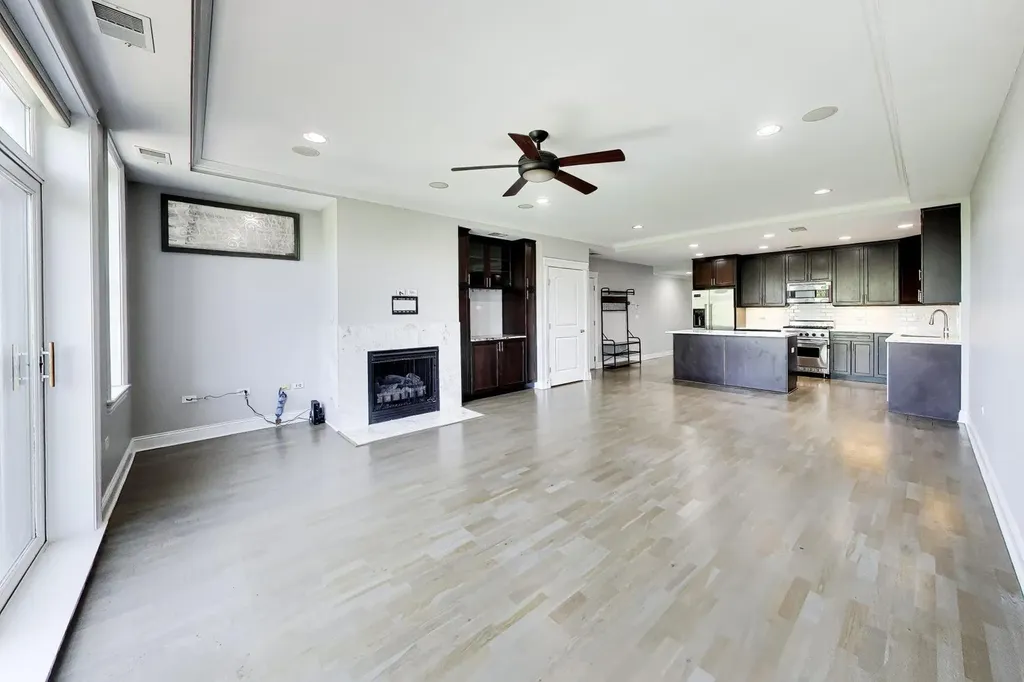 1915 West Diversey Parkway Chicago IL 60614