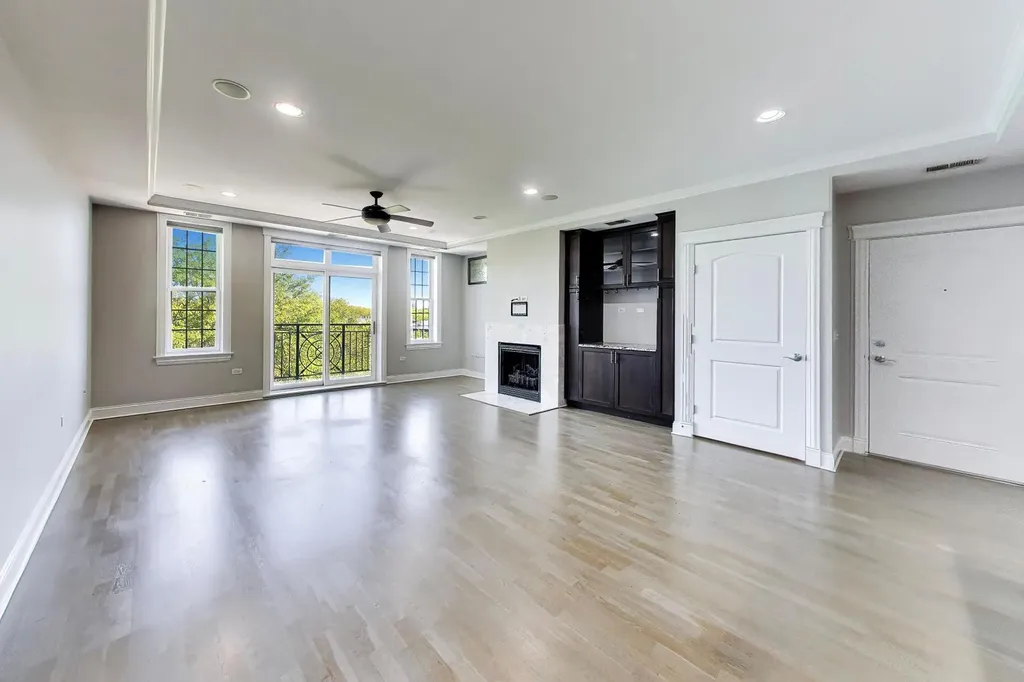 1915 West Diversey Parkway Chicago IL 60614