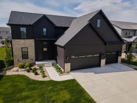5013 Finlen Lane Bloomington IL 61705