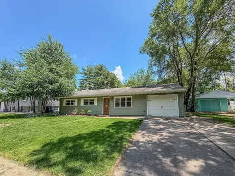 1116 Centennial Drive Champaign IL 61821