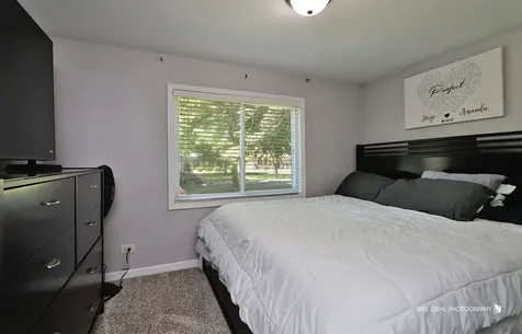 231 Oakdale Avenue Winthrop Harbor IL 60096