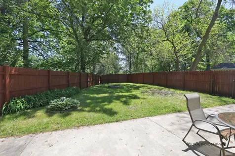 231 Oakdale Avenue Winthrop Harbor IL 60096