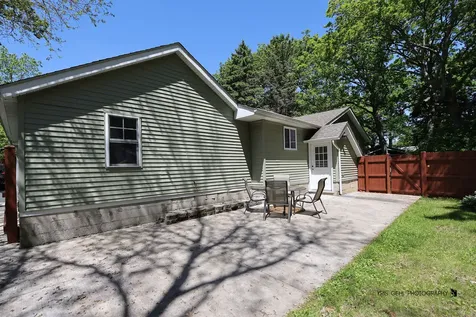 231 Oakdale Avenue Winthrop Harbor IL 60096