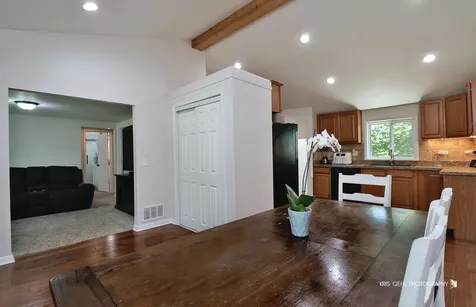 231 Oakdale Avenue Winthrop Harbor IL 60096