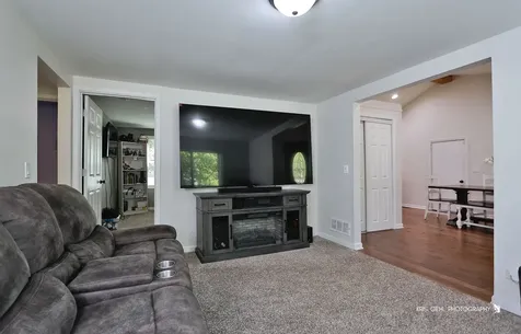 231 Oakdale Avenue Winthrop Harbor IL 60096