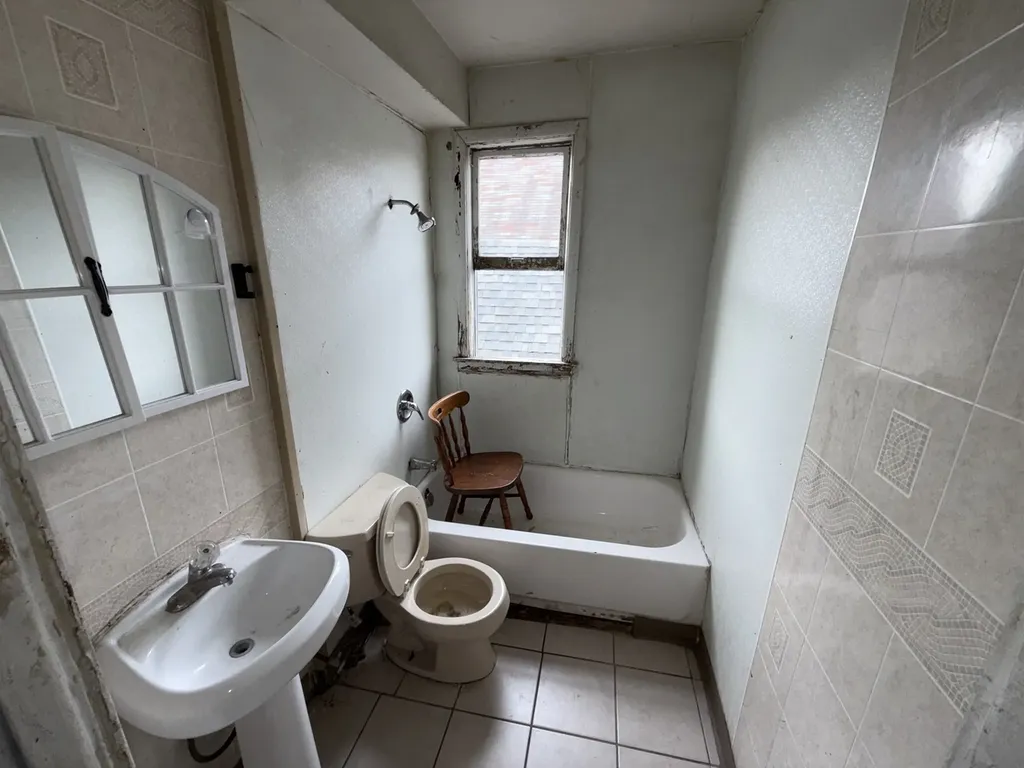 4815 South Winchester Avenue Chicago IL 60609