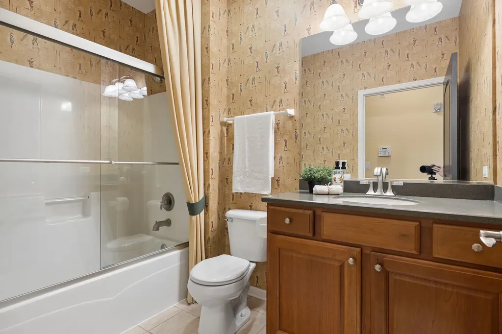 2893 Bond Circle Naperville IL 60563