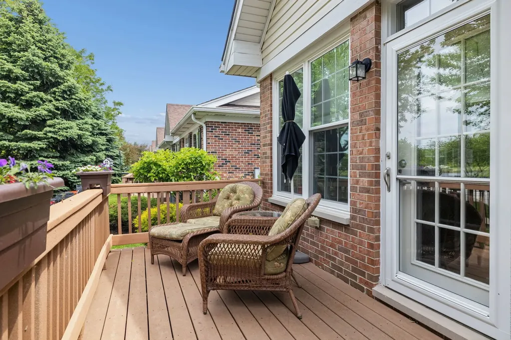 2893 Bond Circle Naperville IL 60563