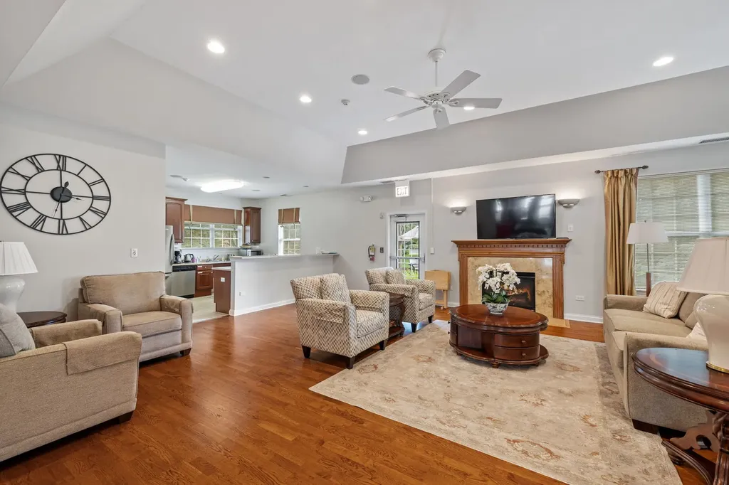2893 Bond Circle Naperville IL 60563