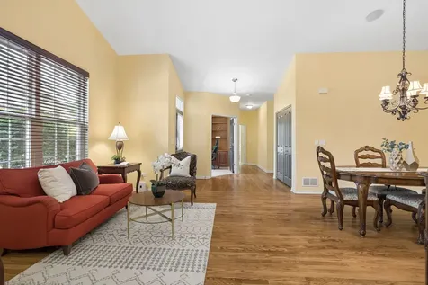 2893 Bond Circle Naperville IL 60563
