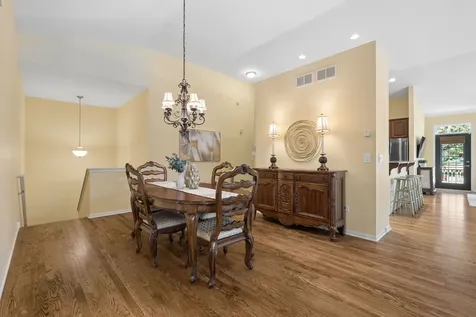 2893 Bond Circle Naperville IL 60563