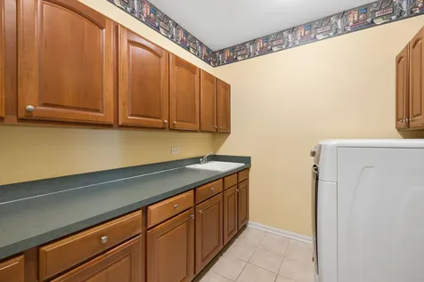 2893 Bond Circle Naperville IL 60563