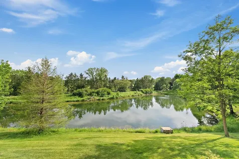 2360 Oak Hill Road Lake Barrington IL 60010