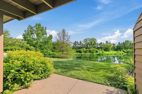 2360 Oak Hill Road Lake Barrington IL 60010