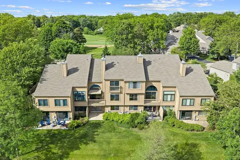 2360 Oak Hill Road Lake Barrington IL 60010
