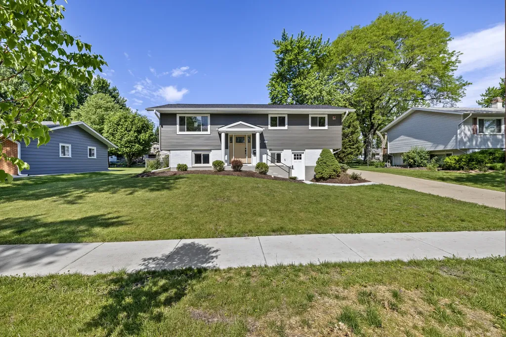 1570 Jefferson Road Hoffman Estates IL 60169