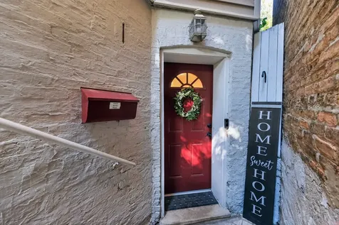 4327 North Damen Avenue Chicago IL 60618