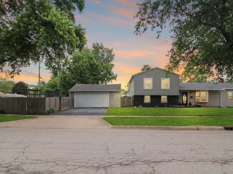 200 Inwood Drive Joliet IL 60435