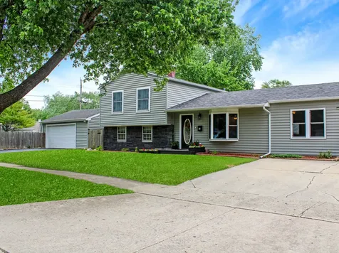 200 Inwood Drive Joliet IL 60435