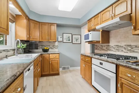 501 North Douglas Avenue Arlington Heights IL 60004