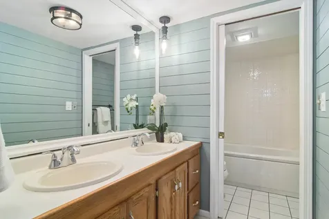 501 North Douglas Avenue Arlington Heights IL 60004