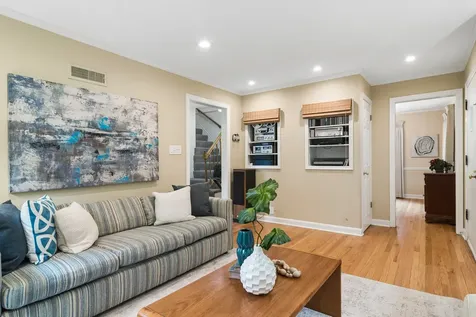 501 North Douglas Avenue Arlington Heights IL 60004