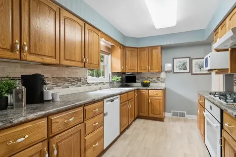 501 North Douglas Avenue Arlington Heights IL 60004
