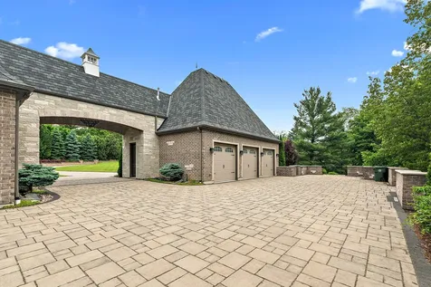 15w181 87TH Street Burr Ridge IL 60527