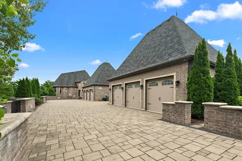 15w181 87TH Street Burr Ridge IL 60527