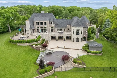 15w181 87TH Street Burr Ridge IL 60527