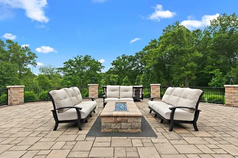 15w181 87TH Street Burr Ridge IL 60527