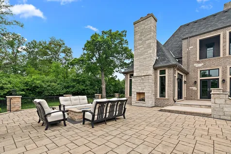 15w181 87TH Street Burr Ridge IL 60527