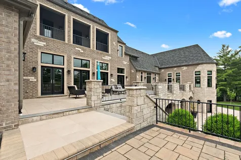 15w181 87TH Street Burr Ridge IL 60527