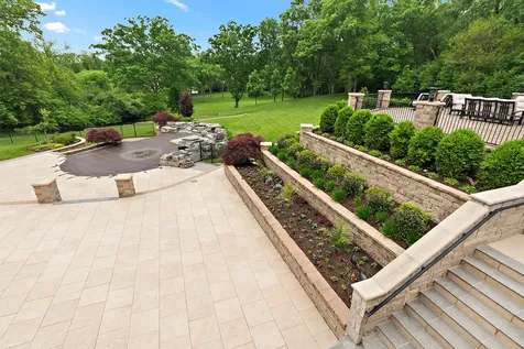 15w181 87TH Street Burr Ridge IL 60527