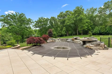 15w181 87TH Street Burr Ridge IL 60527
