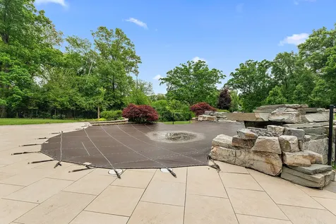 15w181 87TH Street Burr Ridge IL 60527