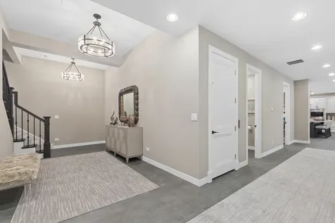 15w181 87TH Street Burr Ridge IL 60527